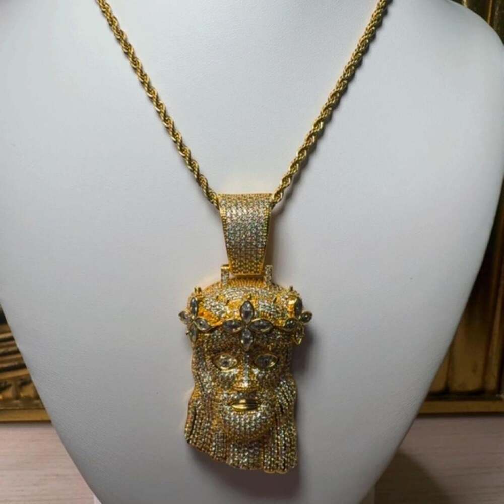 Gold Jesus Clover Pendant Necklace 897 F - Picture 3 of 6